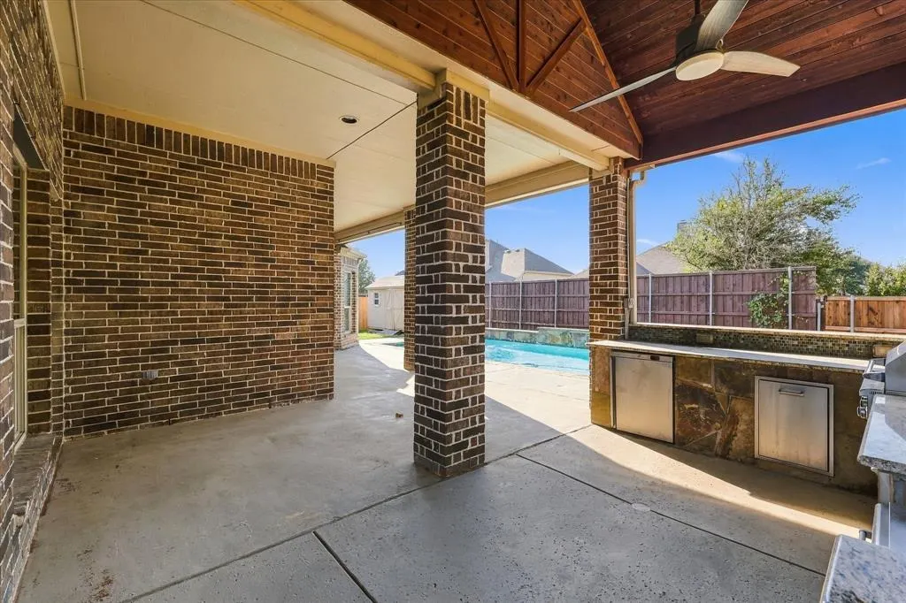 1329 Bateman Lane