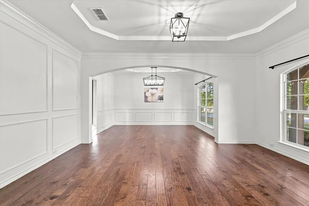 1329 Bateman Lane