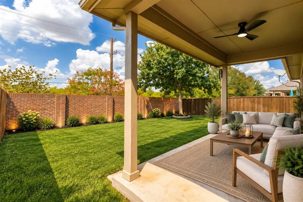 612 Sundrop Drive