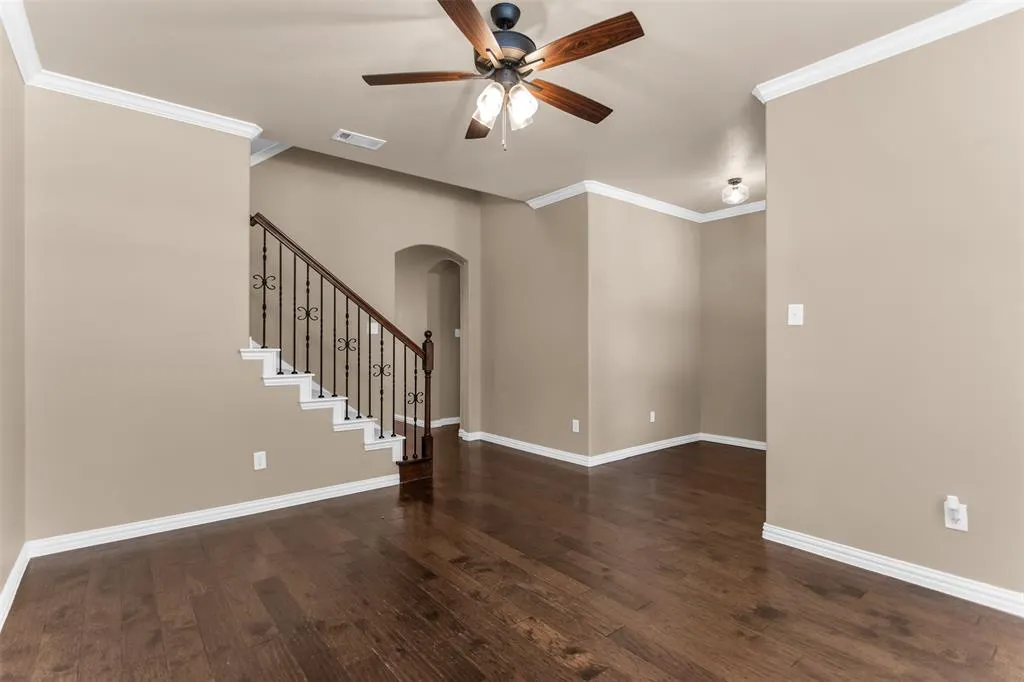 612 Sundrop Drive