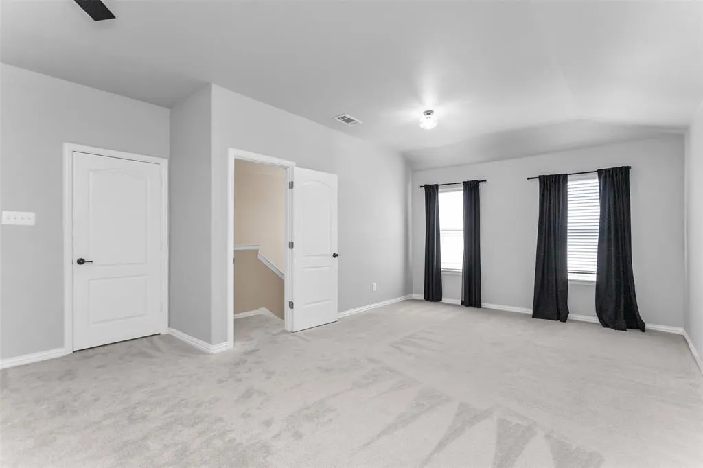 612 Sundrop Drive