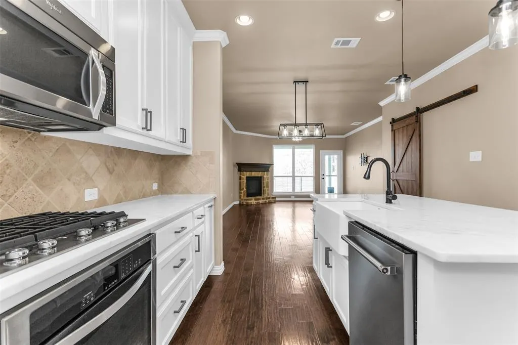 612 Sundrop Drive