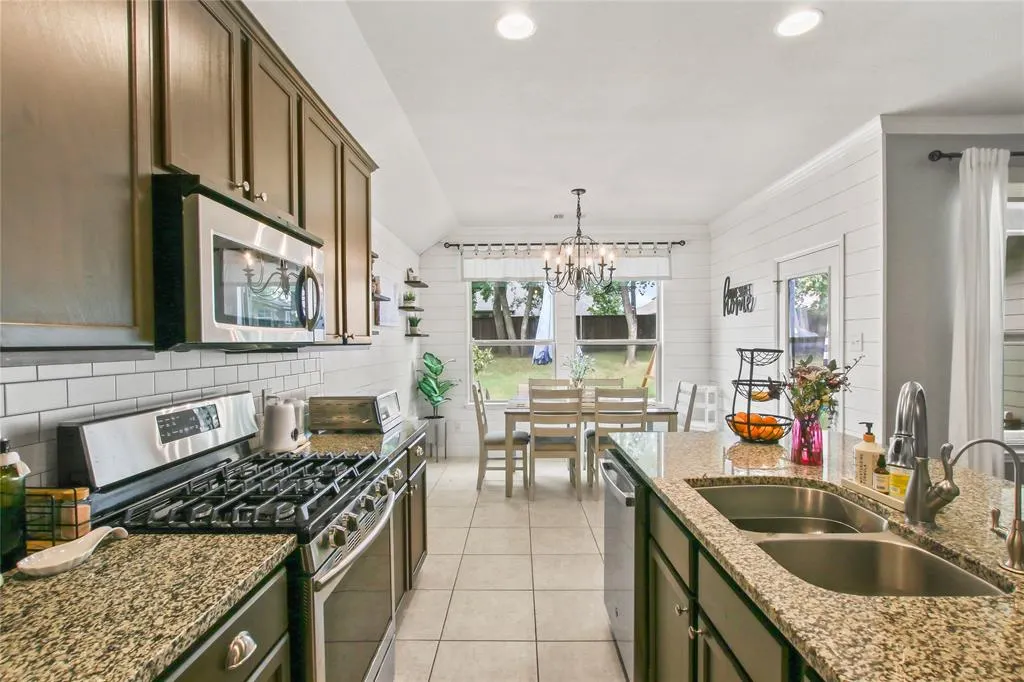 913 Freesia Drive