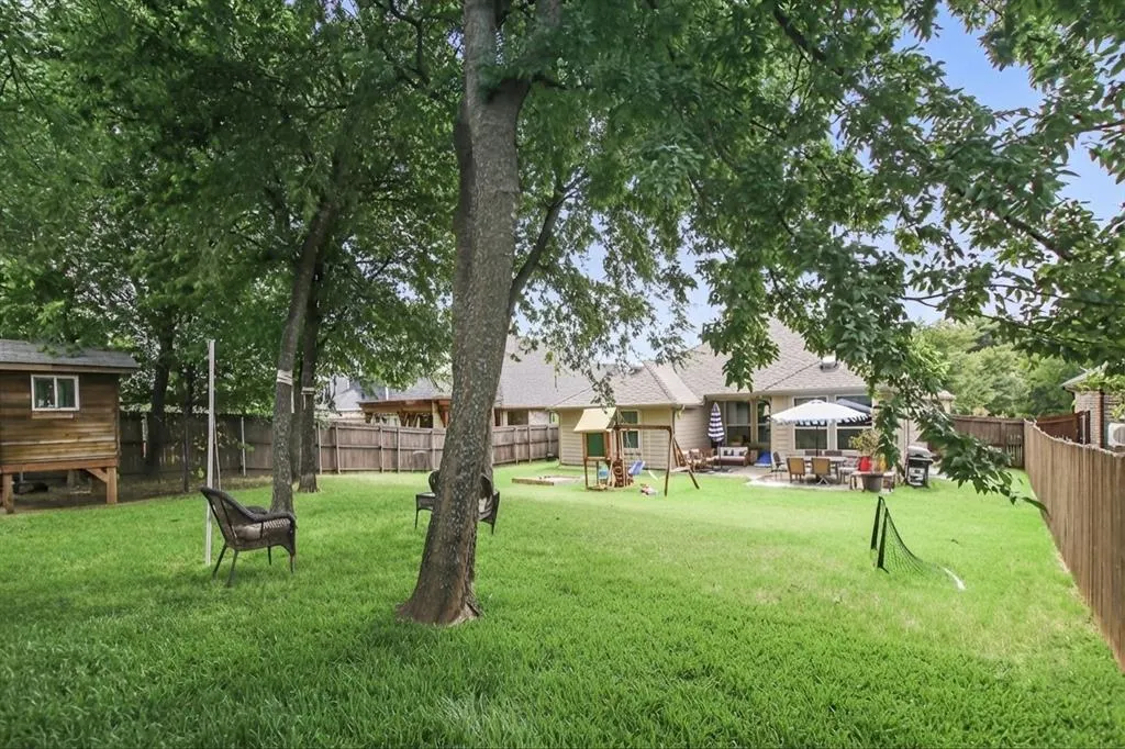 913 Freesia Drive
