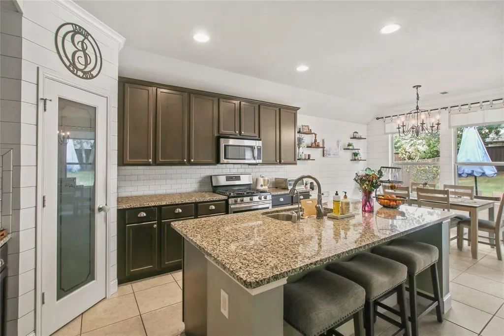 913 Freesia Drive