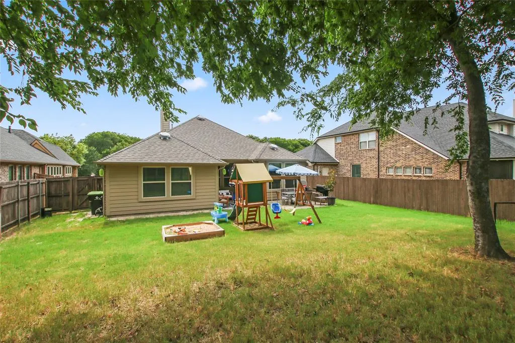 913 Freesia Drive