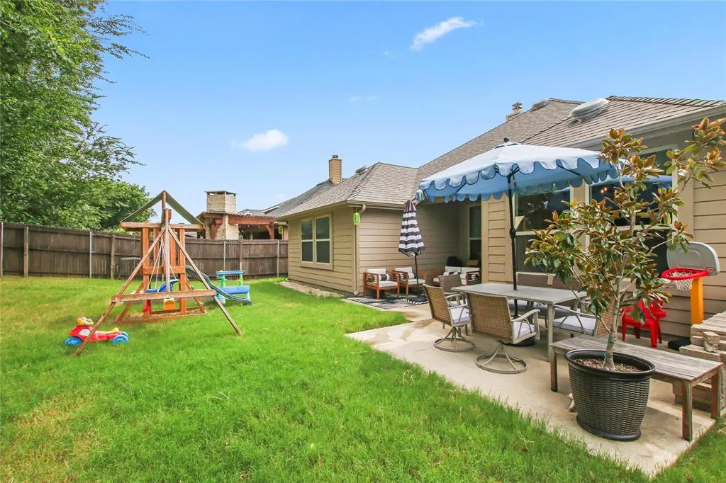913 Freesia Drive
