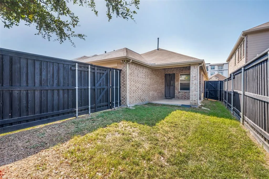2445 Dolostone Drive