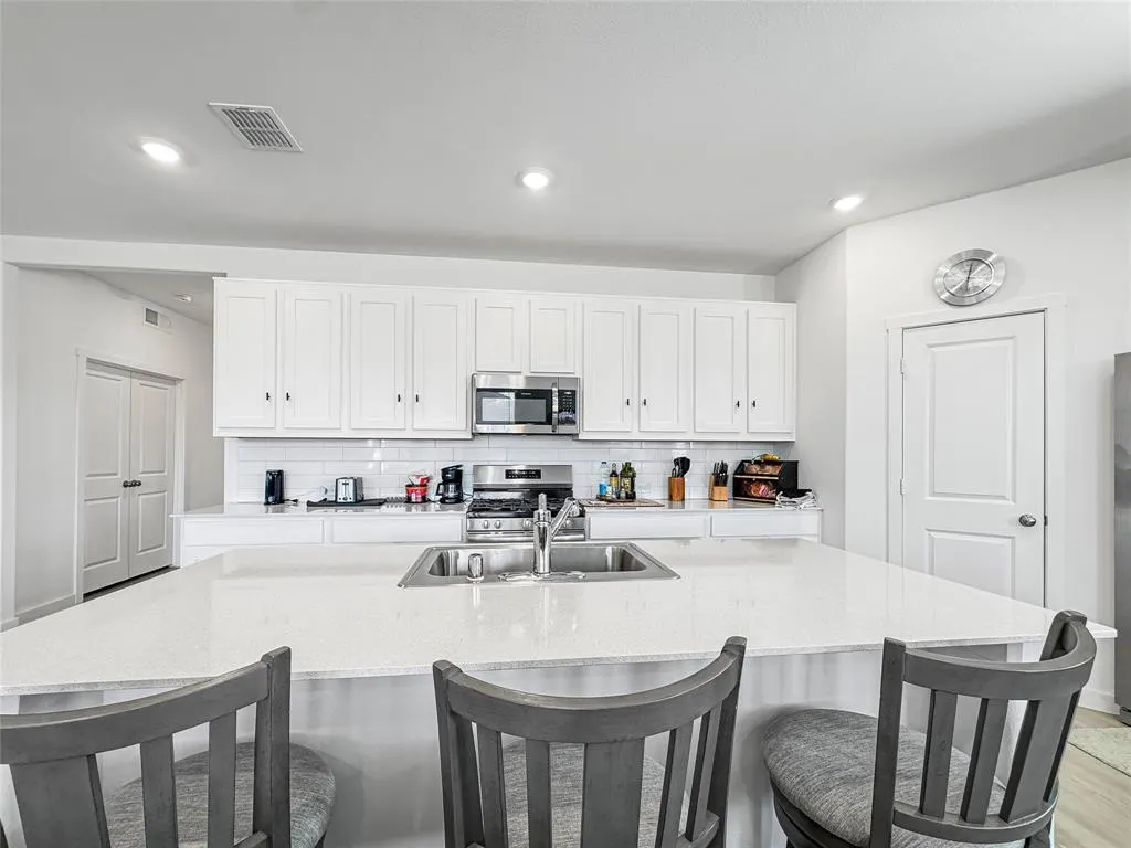 1300 Rockwell Drive