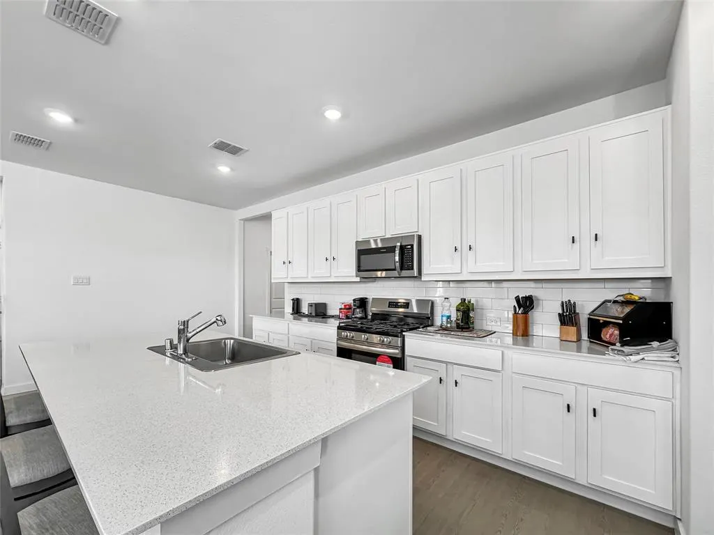 1300 Rockwell Drive