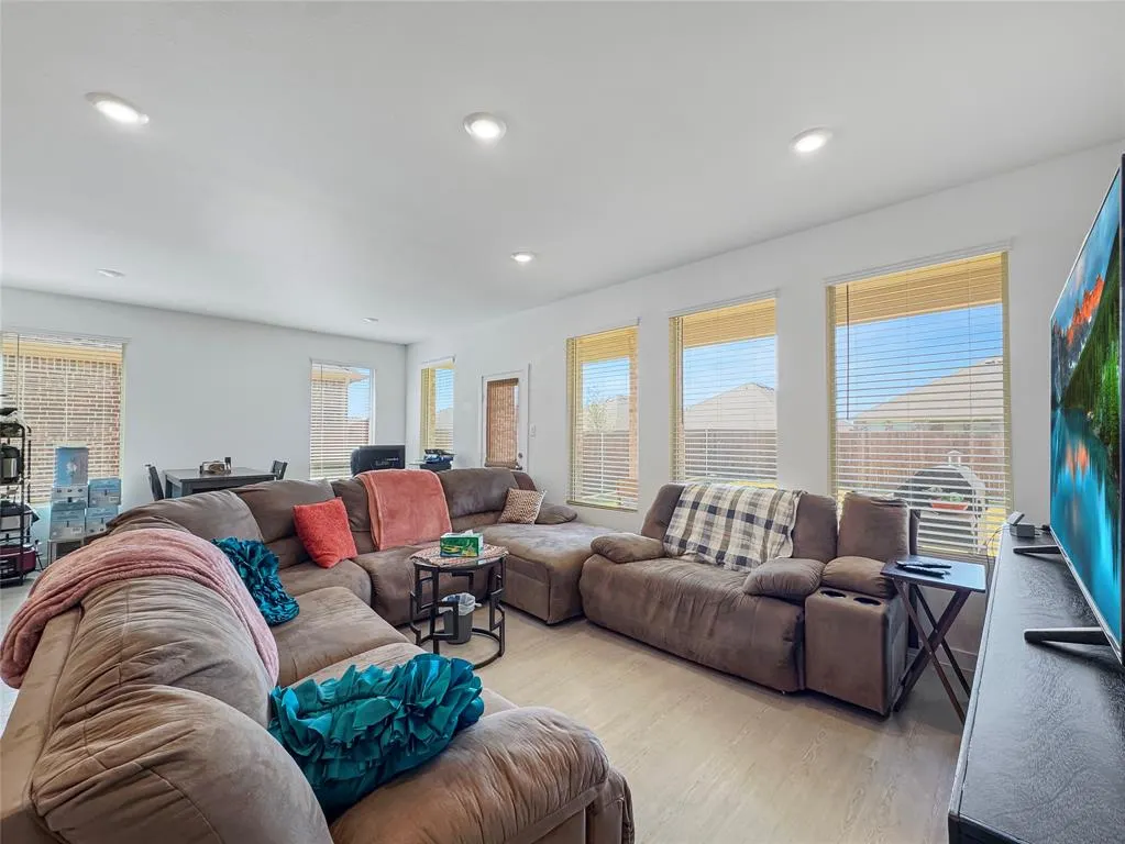 1300 Rockwell Drive