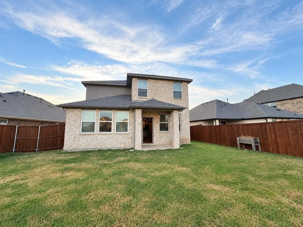 404 Amenduni Lane
