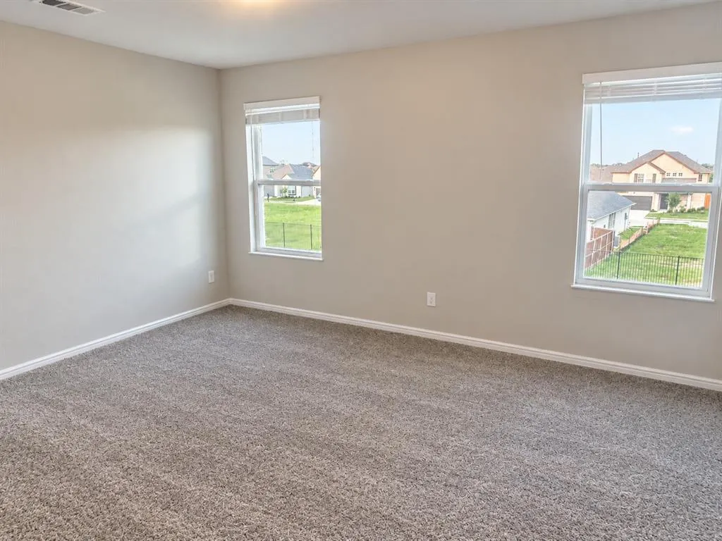404 Amenduni Lane
