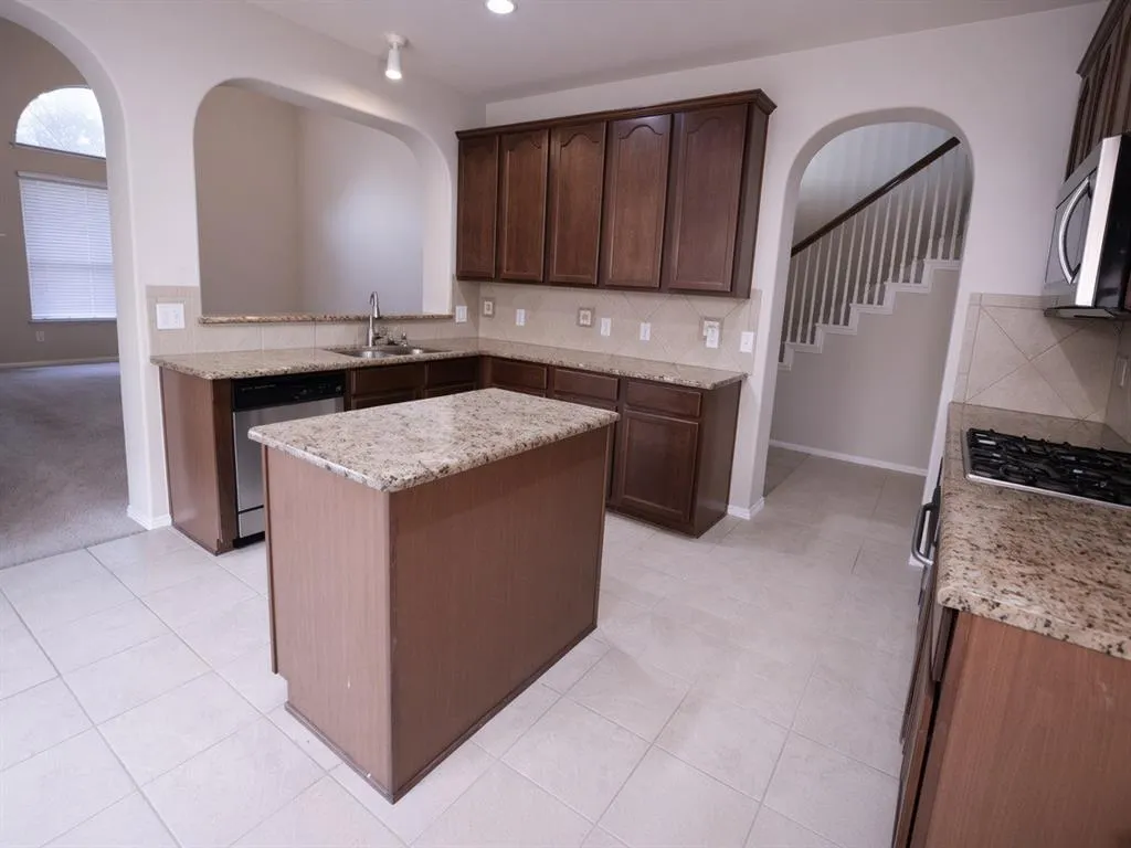 11398 Seguin Drive