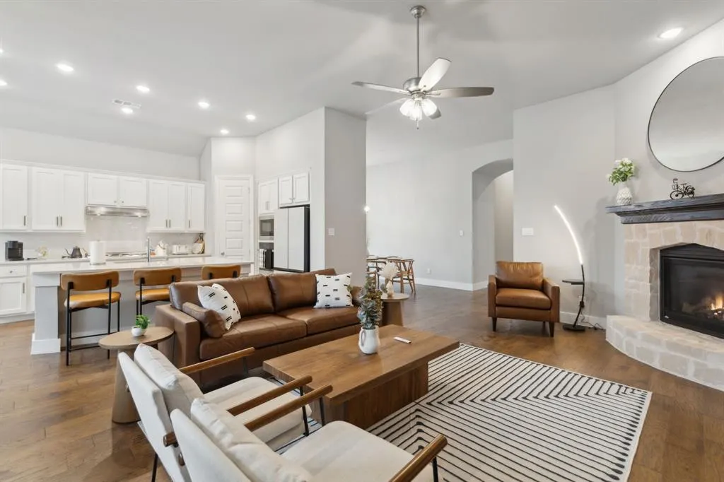 1104 Holcombe Drive