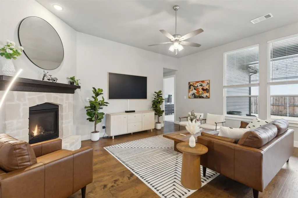 1104 Holcombe Drive