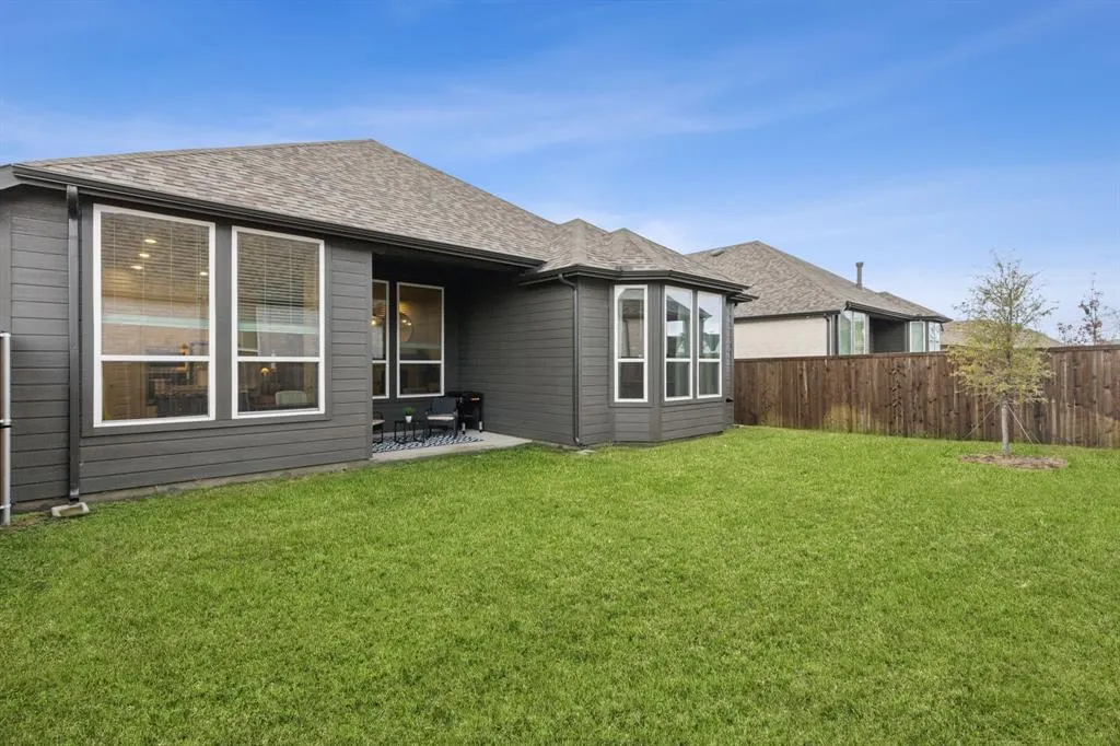 1104 Holcombe Drive