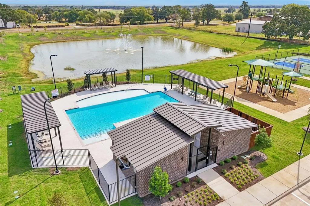 1817 Evangeline Downs Lane