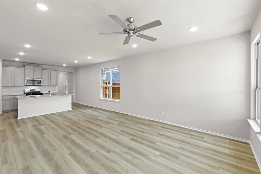 1817 Evangeline Downs Lane