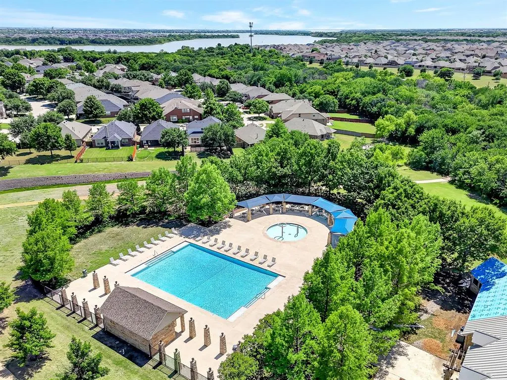 1516 Abby Creek Drive