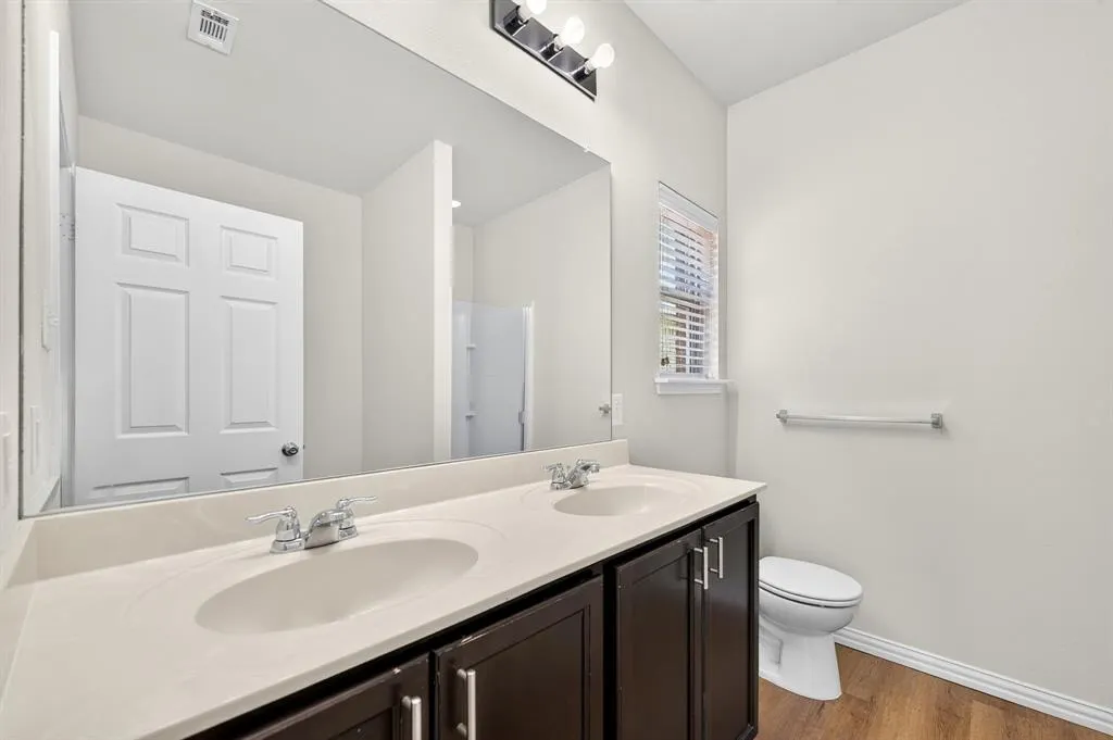 1516 Abby Creek Drive