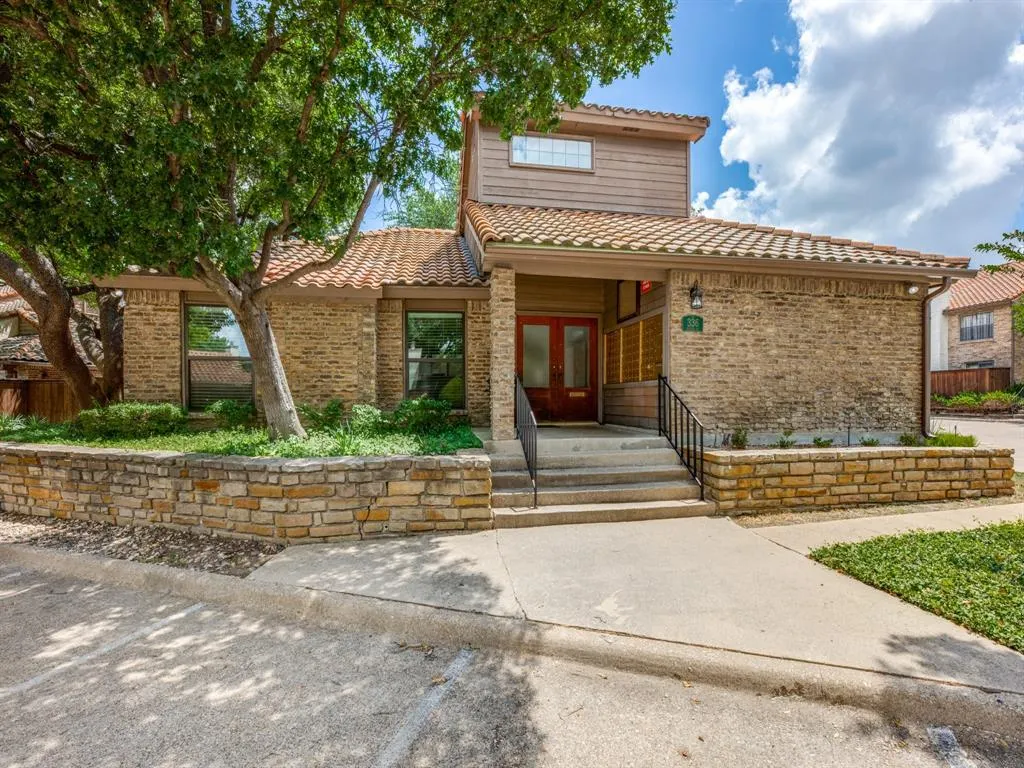 336 Melrose Drive #7C