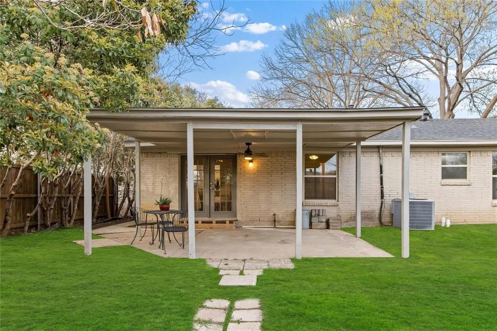 609 Cambridge Drive