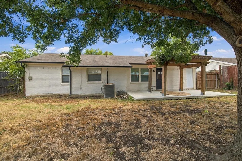 1101 Midway Drive