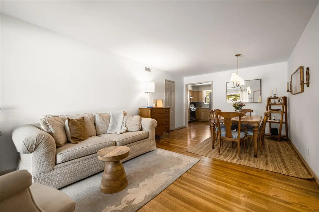 1240 Dalhart Drive
