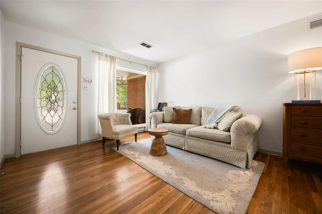 1240 Dalhart Drive
