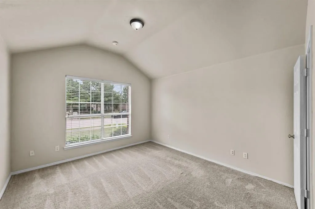 2032 Sunny Side Drive
