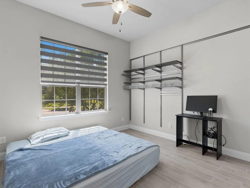 7025 Central Court
