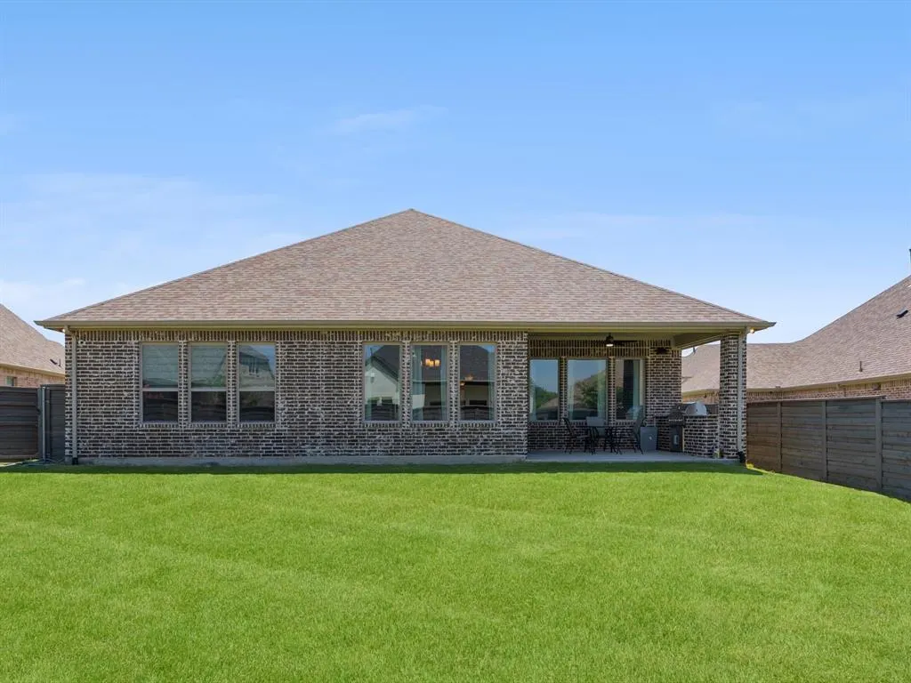 7025 Central Court