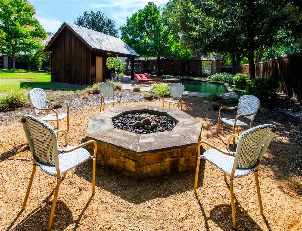 5709 Seville Court