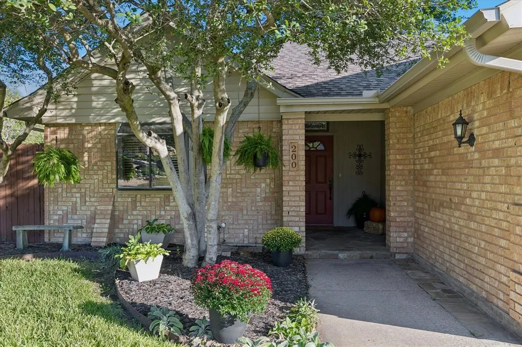 200 Marseille Drive