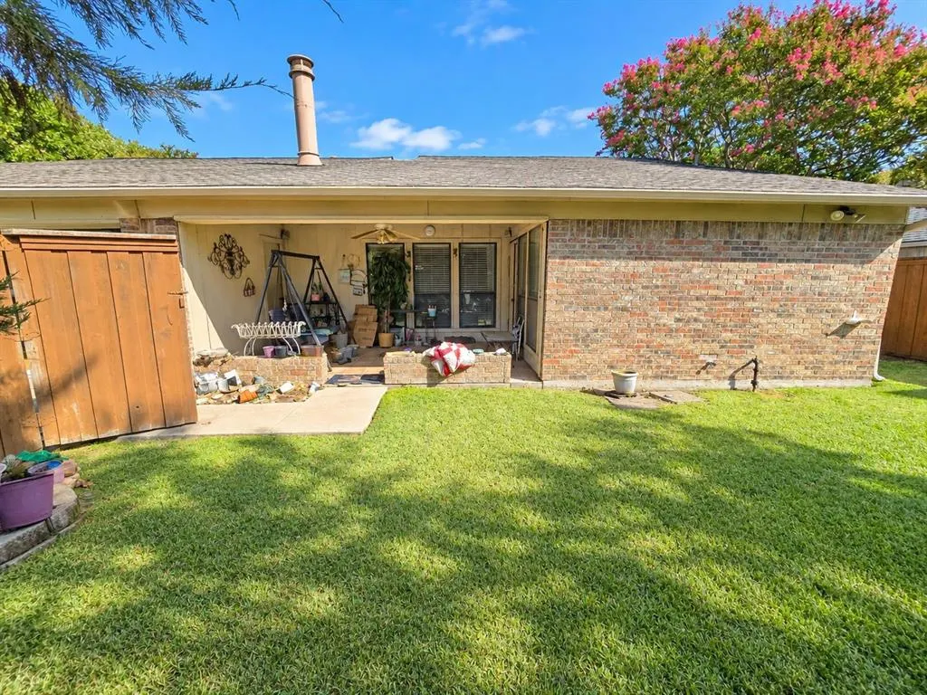 2104 Oak Brook Drive