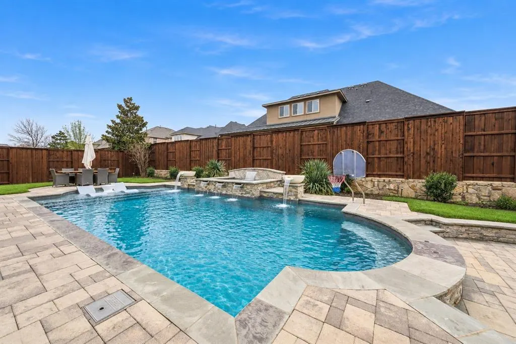 4401 Jasmine Way