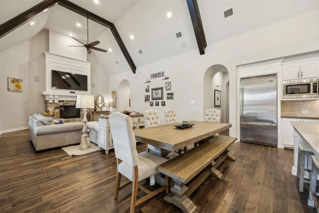 4401 Jasmine Way