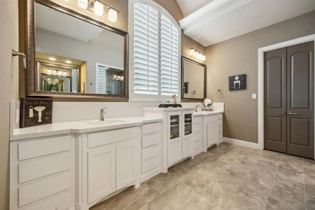 4401 Jasmine Way