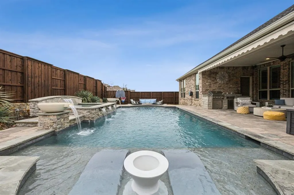 4401 Jasmine Way