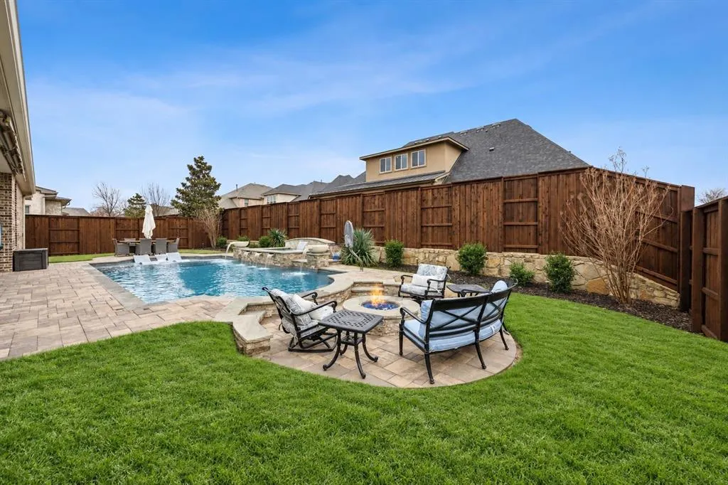 4401 Jasmine Way