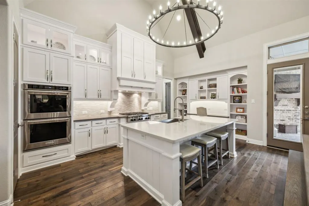 4401 Jasmine Way