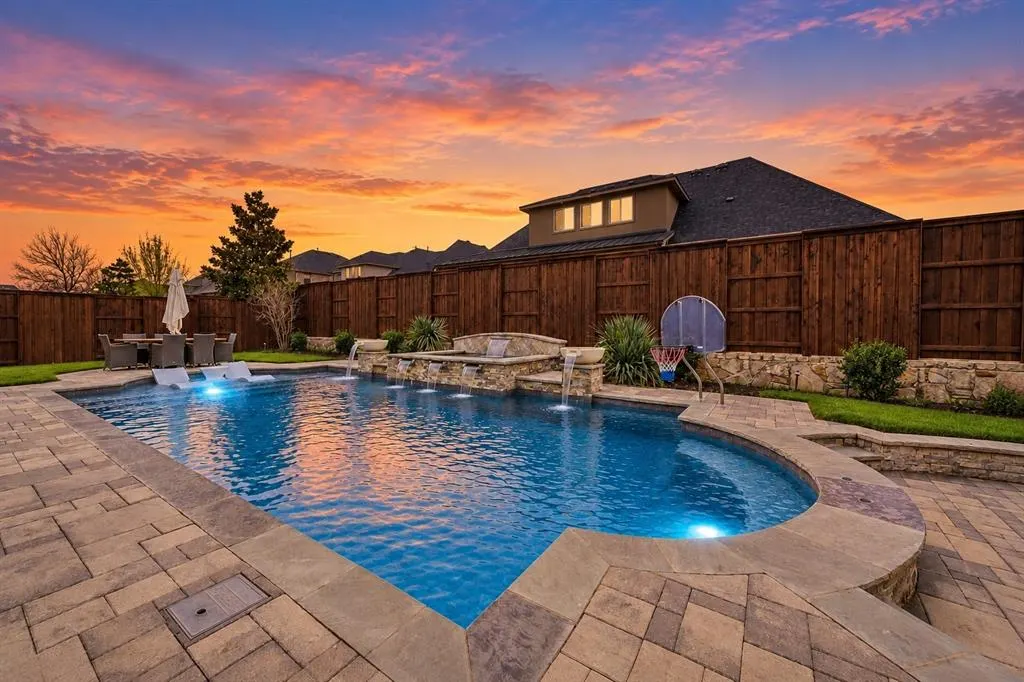 4401 Jasmine Way