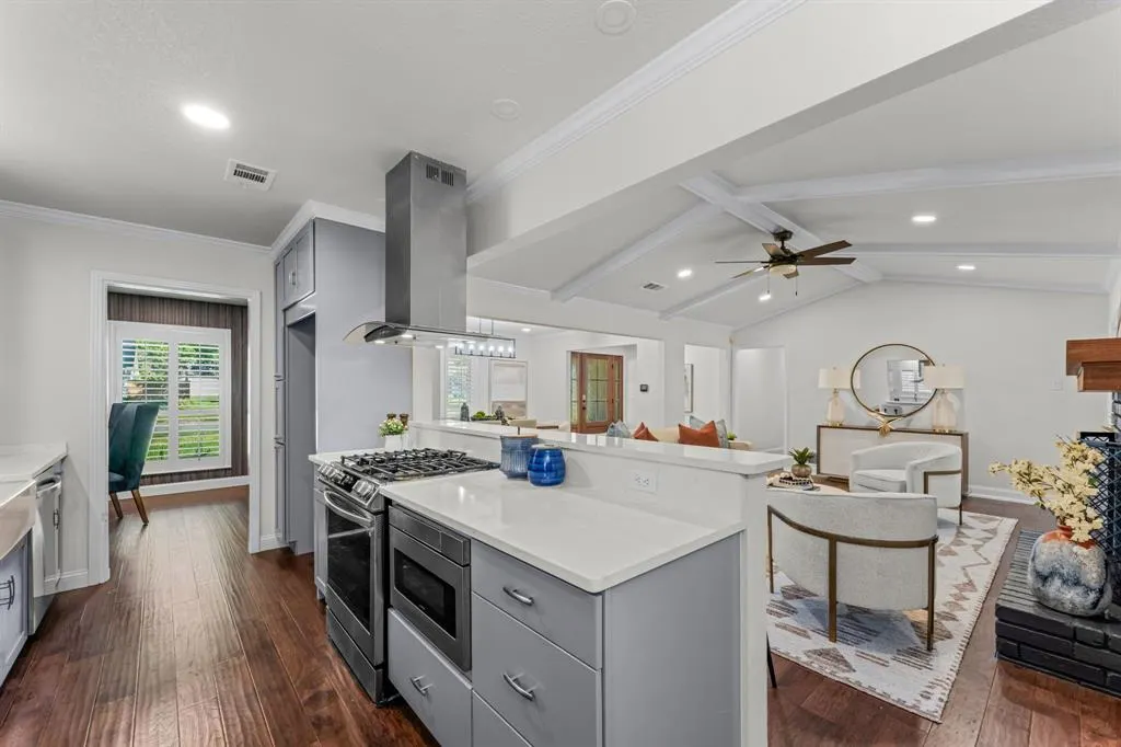 3946 Candlenut Lane