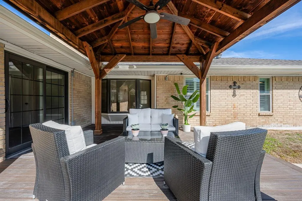 3946 Candlenut Lane