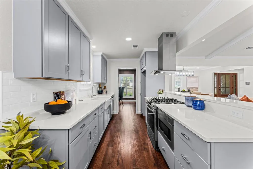 3946 Candlenut Lane