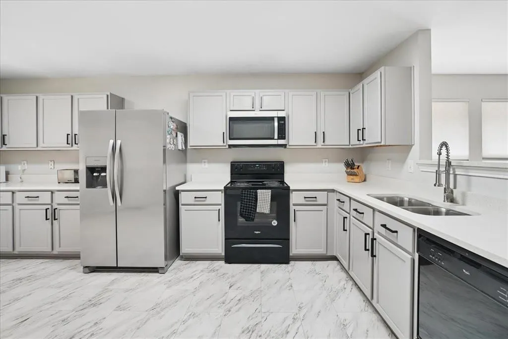 2709 White Oak Drive