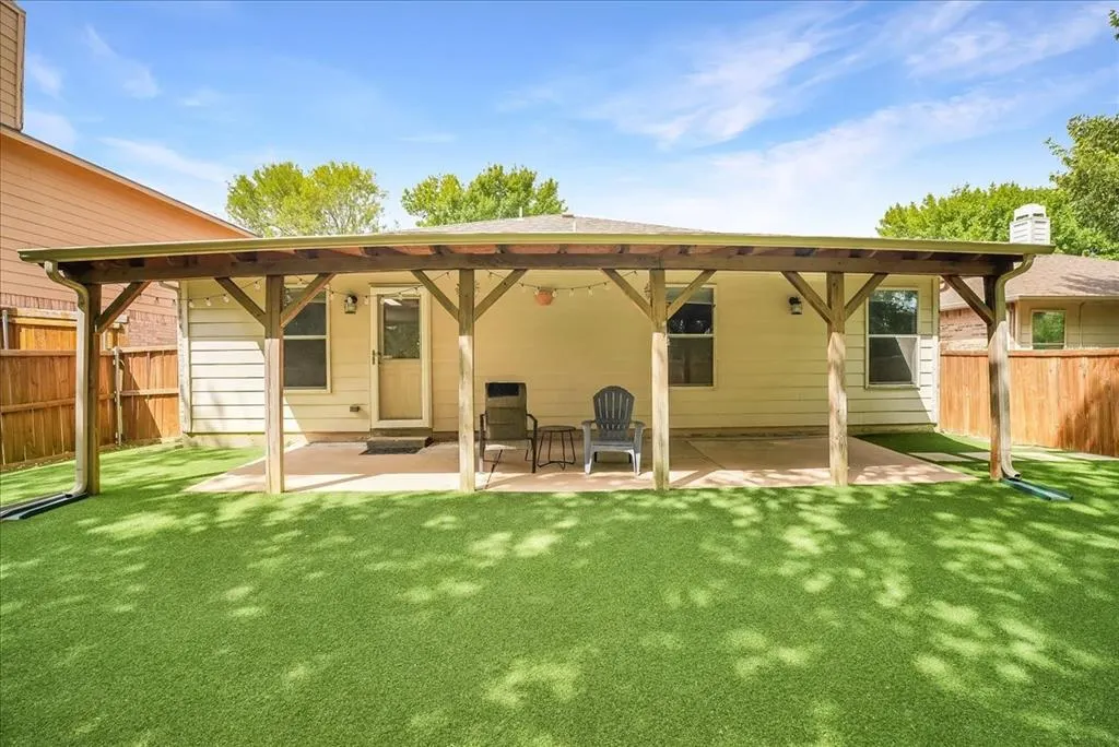 2709 White Oak Drive
