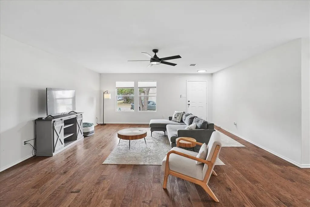 2709 White Oak Drive