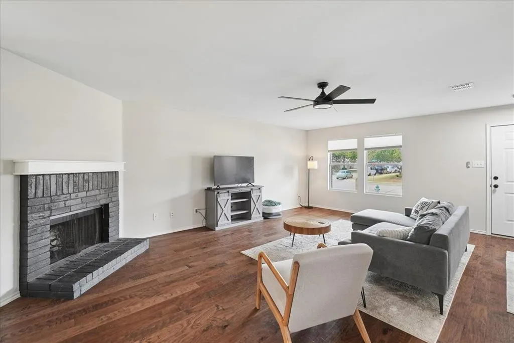 2709 White Oak Drive